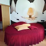 Acropolis Motel 3*