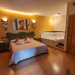 Acropolis Motel
