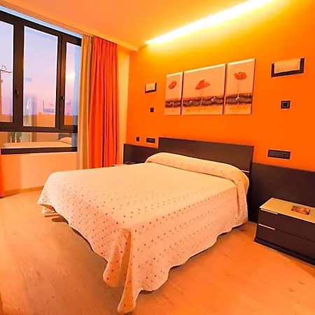 Acropolis Motel 3*